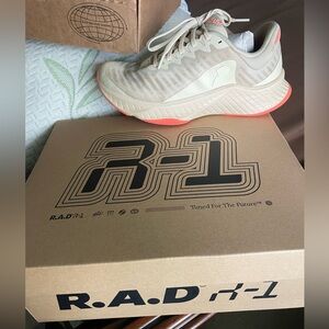 RAD R-1 Running Shoes